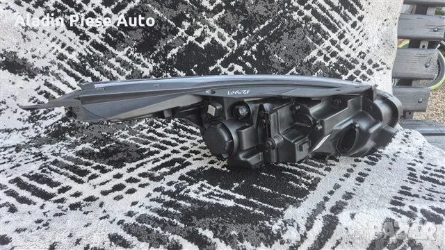 Ляв фар Kia Xceed X-Ceed Full LED година 2018 2019 2020 2021 2022 код 92101J7300, 92101-J7300 , снимка 7 - Аксесоари и консумативи - 50286440