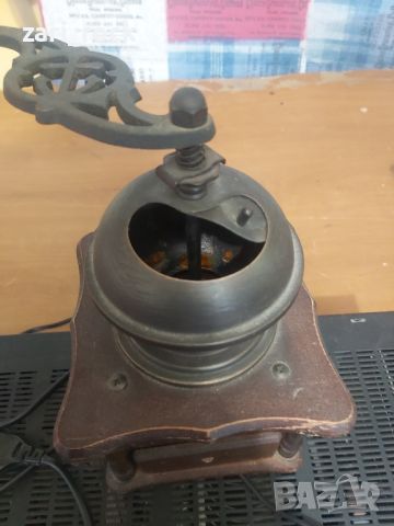 Стара немска кафемелачка, снимка 4 - Антикварни и старинни предмети - 46348351
