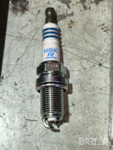 Запалителна свещ ngk bkr6evx, снимка 3 - Мотоциклети и мототехника - 51559349
