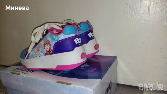 Обувки с колелца POP by HEELYS , снимка 3 - Детски обувки - 46940386