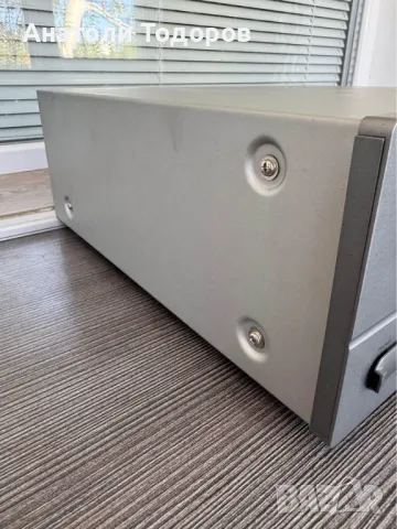 с козметични забележки по капака и малко под потенциометъра за усилване!, снимка 3 - Ресийвъри, усилватели, смесителни пултове - 50132304