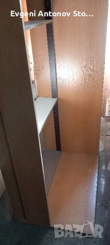 Продавам единично легло + матрак .