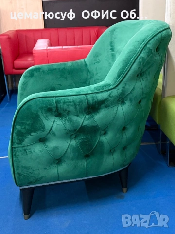 Италиански ликсозен и модерен диван триместен с фотьойл зелено кадифе, снимка 6 - Дивани и мека мебел - 53343295