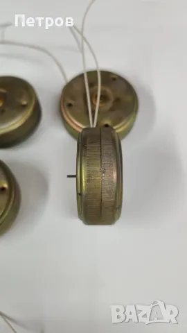 Продавам български двигател / моторче  АС 220 V , 50 Hz 275 оборота в мин., снимка 5 - Резервни части за машини - 50112632