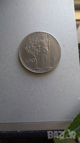 100 Италиянски лири малки 1992 г. , снимка 1 - Нумизматика и бонистика - 45735116