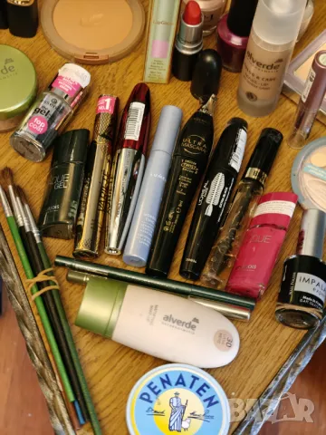 Огромен лот маркова козметика, снимка 8 - Комплекти и лотове - 47566738