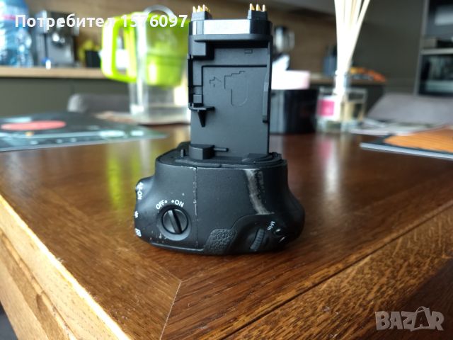 Canon BG-E16 Battery Grip / грип за батерии LP-E6N или AA за фотоапарат EOS 7D Mark II, снимка 4 - Батерии, зарядни - 45944227
