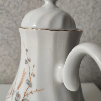 Голям чайник-БГ порцелан, снимка 2 - Декорация за дома - 45034930