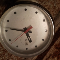 Стар ретро часовник, снимка 3 - Антикварни и старинни предмети - 45011771