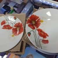 Комплект порцеланови чинии с цветя 18 части, снимка 2 - Сервизи - 45656159