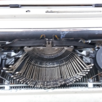 стара ръчна пишеща машина в куфар , снимка 8 - Антикварни и старинни предмети - 44993314