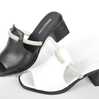 СЕЗОН'24! Елегантни дамски чехли от естествена кожа на ток - Два цвята, снимка 1 - Чехли - 44938419