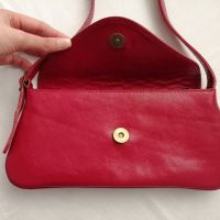 Малка дамска чанта от естествена кожа в червен цвят, снимка 9 - Чанти - 45113863