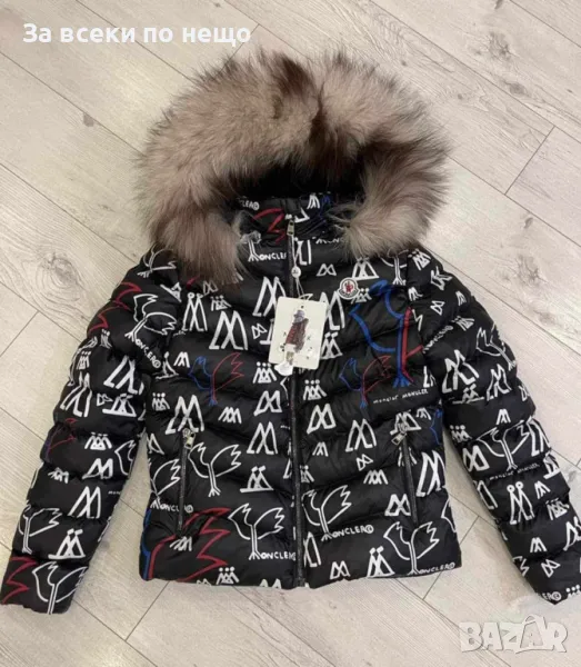 Дамско зимно яке s естествен косъм от лисица на качулката Moncler Код B304, снимка 1