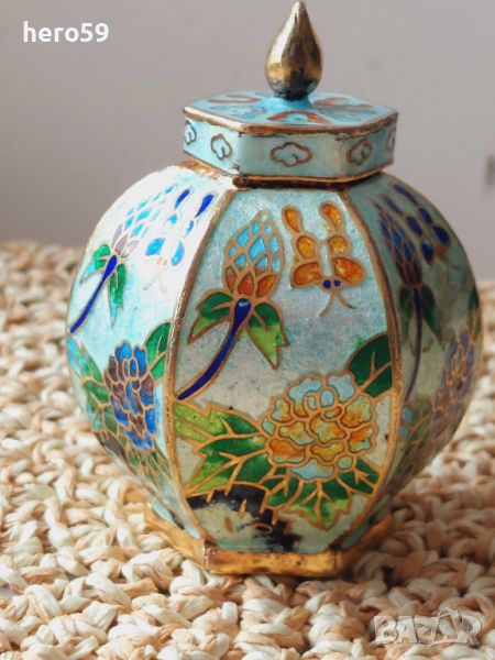 Прекрасна китайската ваза(кутийка) с гилеше емайл, снимка 1