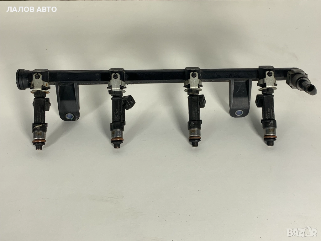 Горивна рейка дюзи 1.4 1.6 бензин Рено Дачия Renault Dacia 0280158034 P8200494284, снимка 1