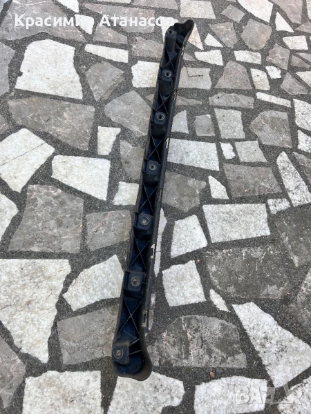 5P8807863. Държач водач задна броня среден  за Сеат Алтеа XL. 2008г, снимка 1