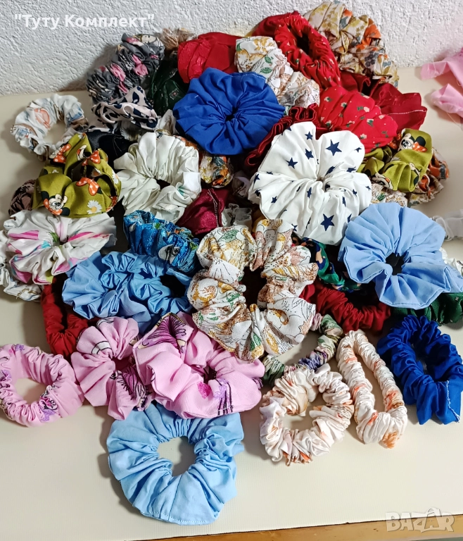 Продавам на едро 70 броя ластици за коса - скрънчи , снимка 1