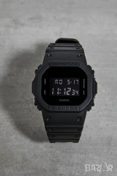 *ПЛОВДИВ* КОЛЕКЦИЯ "BLACK OUT" ВСИЧКО ЧЕРНО мъжки дигитален часовник Casio G-Shock DW-5600BB, снимка 1