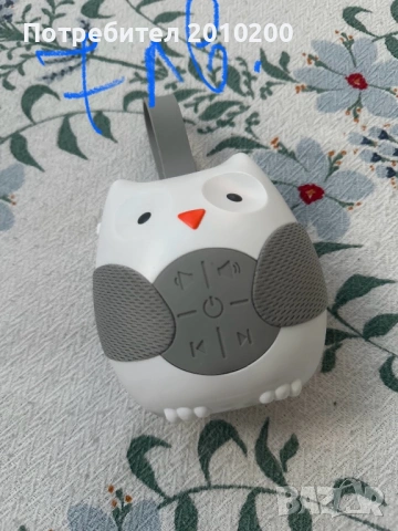 Дрехи и други аксесоарни помощници за бебета