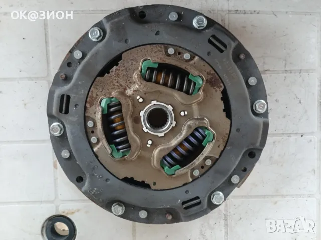 Съединител Демферен за Тойота  генерация 2019г