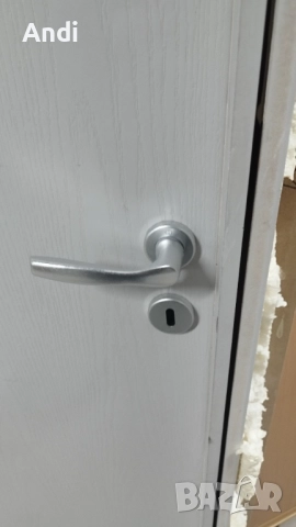 Врата интериорна  с каса брава  дръжки и ключ  90/214см дясна, снимка 5 - Дограми - 52769348