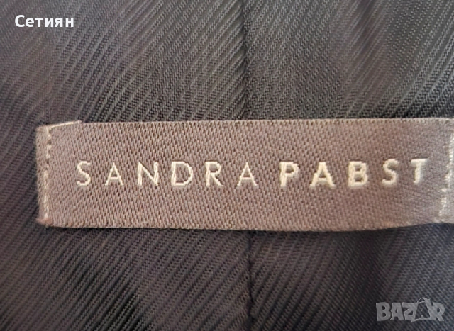Продавам елегантно дамско палто марка Sandra Pabst, снимка 2 - Палта, манта - 52050547
