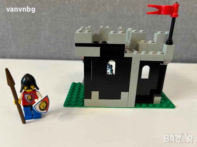 Lego Castle 6036 Skeleton Surprise, снимка 4 - Конструктори - 51724429