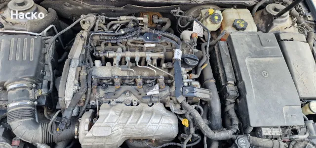 Opel Insignia 2.0 CDTI на части Опел Инсигния Инсигниа 2.0 ЦДТИ, снимка 13 - Автомобили и джипове - 49787293