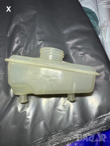 КАЗАНЧЕ СПИРАЧНА ТЕЧНОСТ ЛАДА САМАРА 2108-3505102 НОВ ОРИГИНАЛЕН