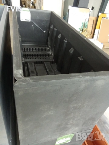 Луксозни Италиански Саксии Deroma Millennium (99 см) с колелца , снимка 6 - Саксии и кашпи - 54005600