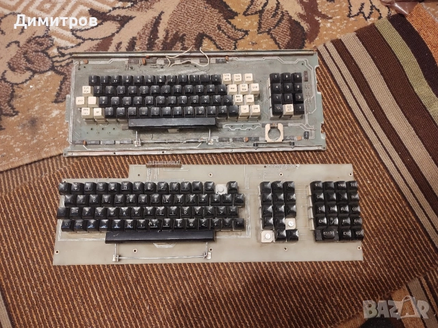 2 бр. клавиатури от машини с ЦПУ