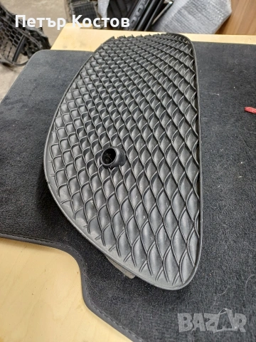 Mercede E w213 решетка в бронята, снимка 4 - Части - 53583790