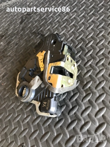 Механизъм на заключване на предна лява врата за Toyota Avensis (2003-2009) 4E2202