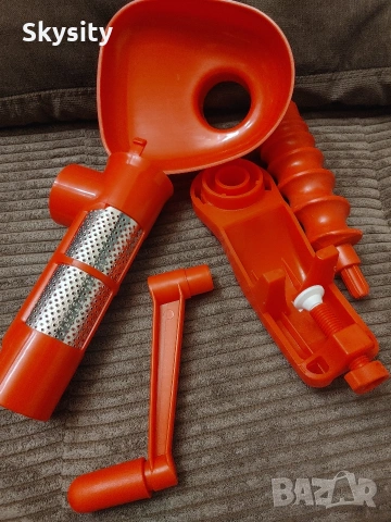 Машинка за дометен сос за мелене на домати, снимка 2 - Аксесоари за кухня - 53975399