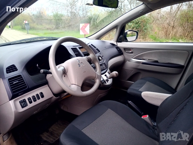 Митсубиши Грандис, 2,4 бензин/газ, Автоматик , снимка 7 - Автомобили и джипове - 52806961