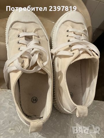 Бели кецове 38 номер, снимка 4 - Дамски ежедневни обувки - 45205207