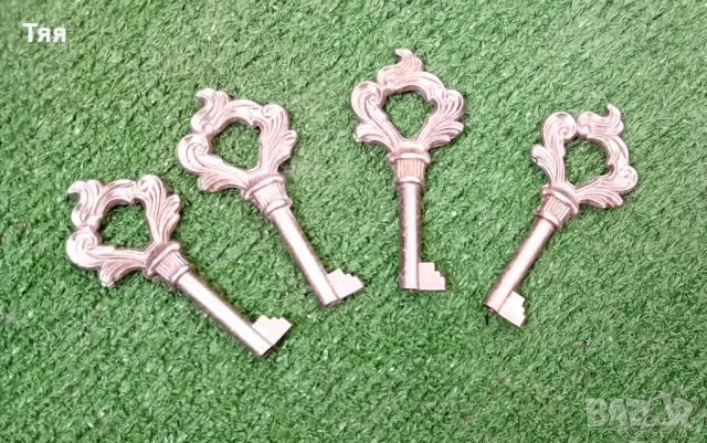 Стари ключове , снимка 1 - Колекции - 45586904