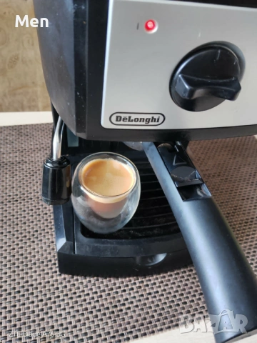  Кафемашина DeLonghi, снимка 2 - Кафемашини - 54048580