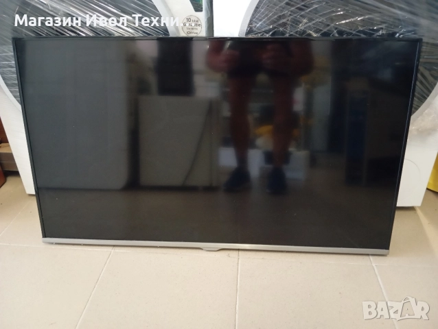 TV Samsung UE 40J 5100AW счупен телевизор 