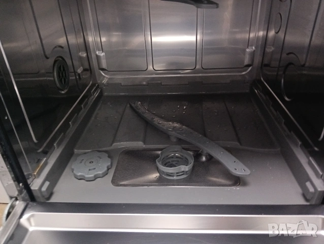 Малка сива съдомиялна тип кубче Candy за 8 комплекта с 2 години гаранция!, снимка 8 - Съдомиялни - 53968395