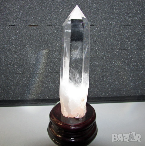 Натурален кристал със стойка, височина 19см, тегло 388гр. Подходящ за подарък, снимка 2 - Други ценни предмети - 53948267