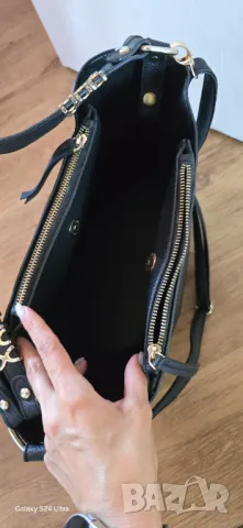 Guess чанта, черна, снимка 3 - Чанти - 50040909