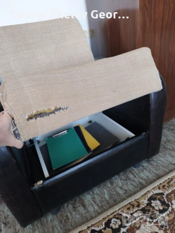 Подарявам два използвани фотьойла. , снимка 3 - Дивани и мека мебел - 53148746