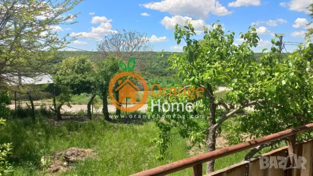 Отлична триетажна масивна къща 240 м2, на 13 км от Варна, с. Орешак, снимка 7 - Къщи - 50305541