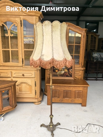 Ретро подова лампа 