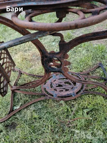 Красиви крака на стара шевна машина NS/BRUDER-KEPICH, снимка 10 - Колекции - 50370250