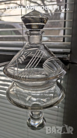 Кристално шишенце за парфюм, снимка 2 - Дамски парфюми - 53774346