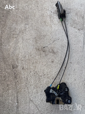 Предна дяснА брава Версо 2004-2010, снимка 2 - Части - 52511343