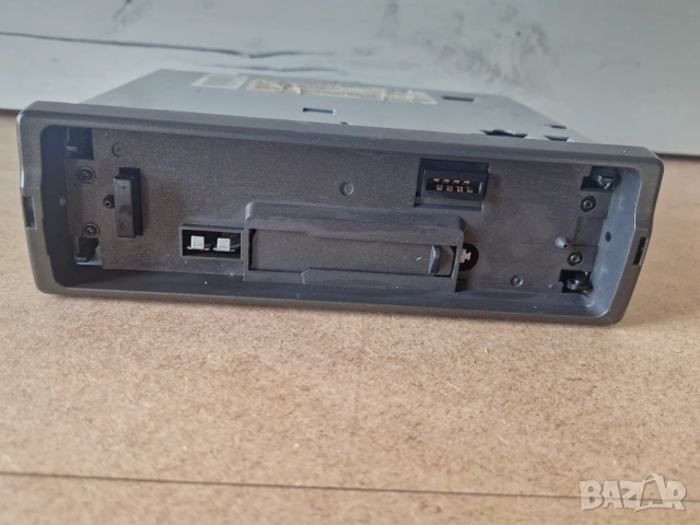 Радиокасетофон за кола pioner, снимка 6 - Радиокасетофони, транзистори - 53155675